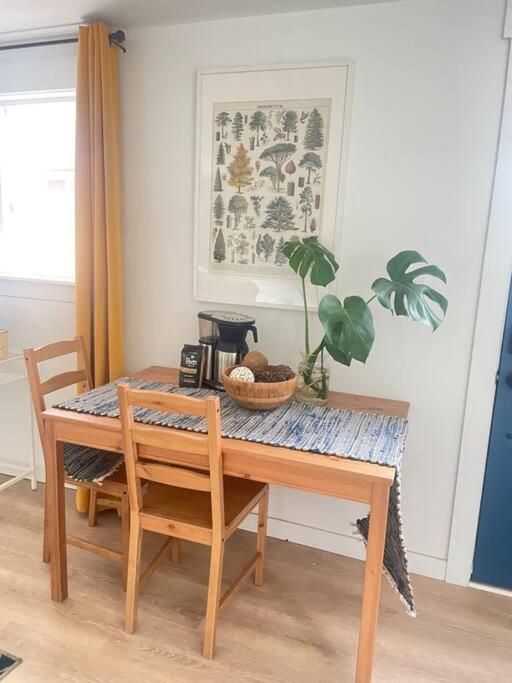 New Private Tiny Home Near Greenlake/Lightrail/I-5 Сиатъл Екстериор снимка