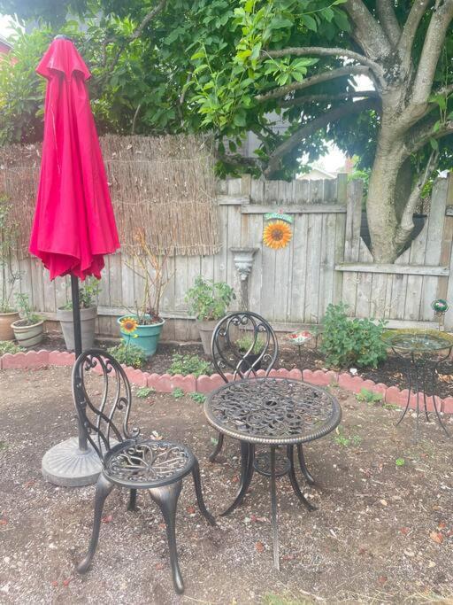 New Private Tiny Home Near Greenlake/Lightrail/I-5 Сиатъл Екстериор снимка