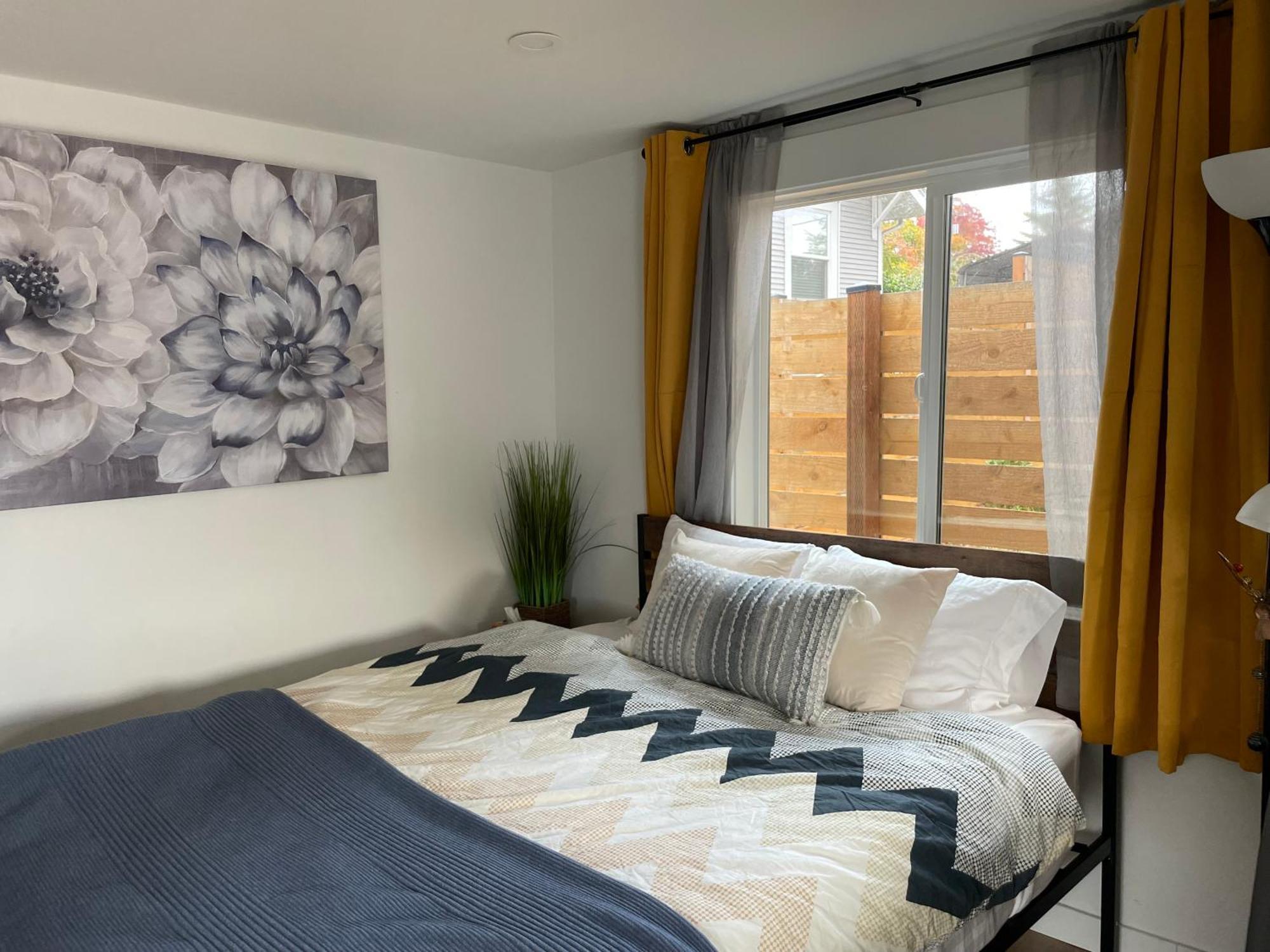 New Private Tiny Home Near Greenlake/Lightrail/I-5 Сиатъл Екстериор снимка